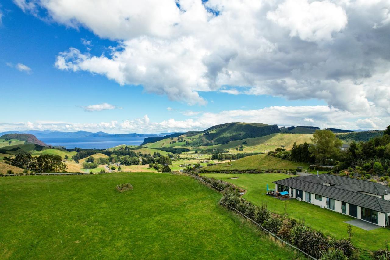 Hilltop Whakaipo Estate 陶波 外观 照片